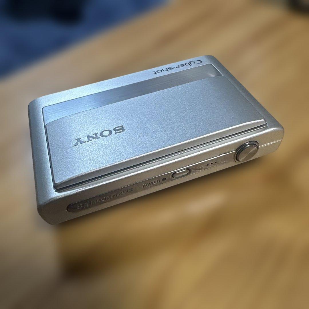 【美品】SONY Cyber-shot DSC-T20 デジタルカメラ　シルバー
