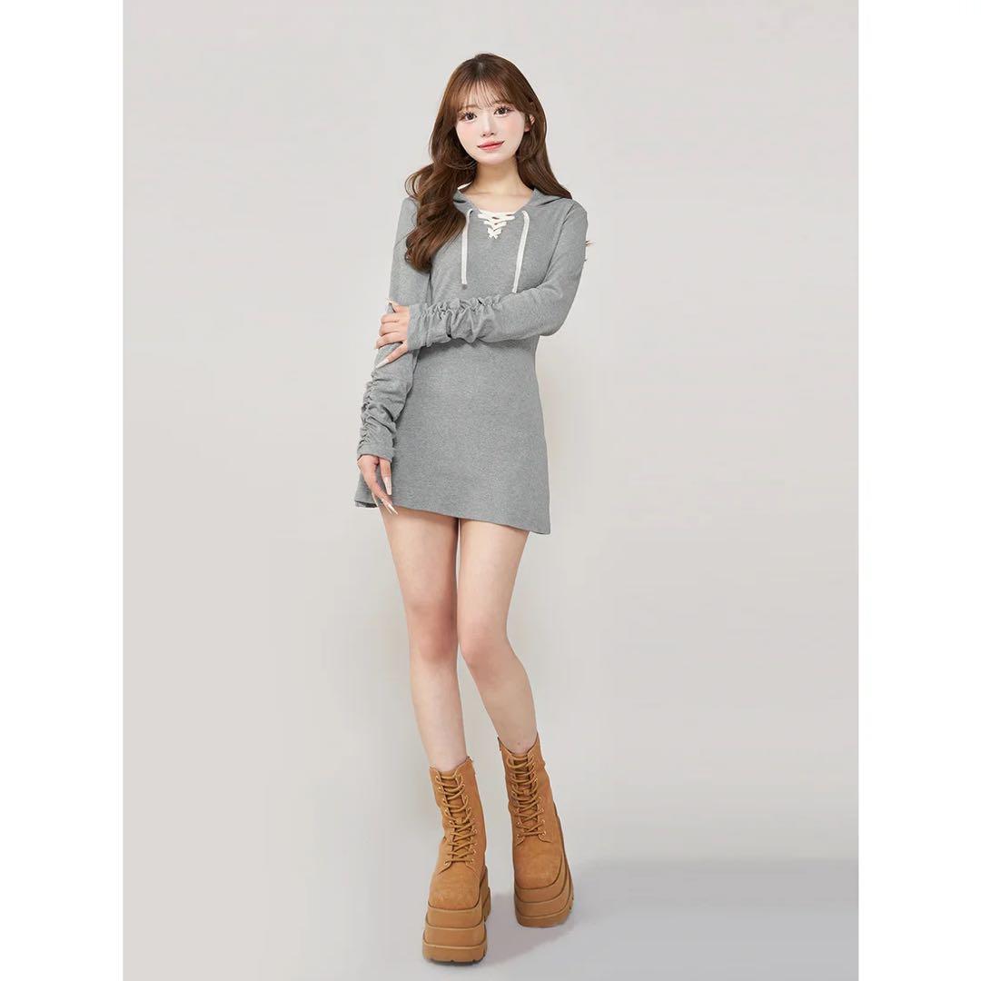 新品タグ付き ダーリッチ レースアップカットミニワンピース FL ネイビー