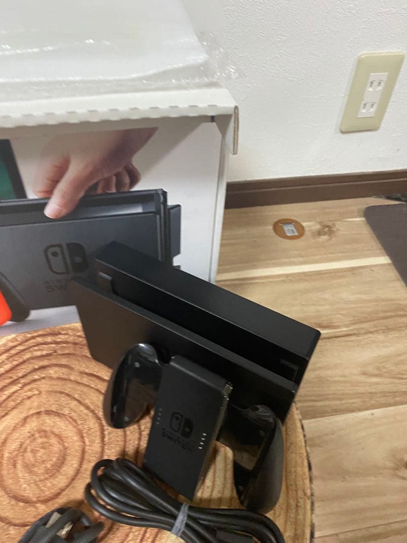 Nintendo Switch ニンテンドースイッチ本体　ネオン 10