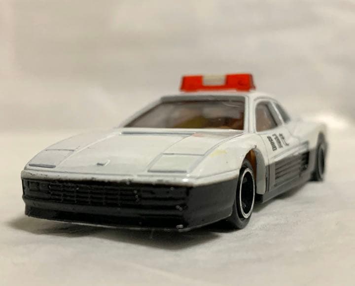 非売品 トミカ フェラーリ テスタロッサ パトカー - メルカリ