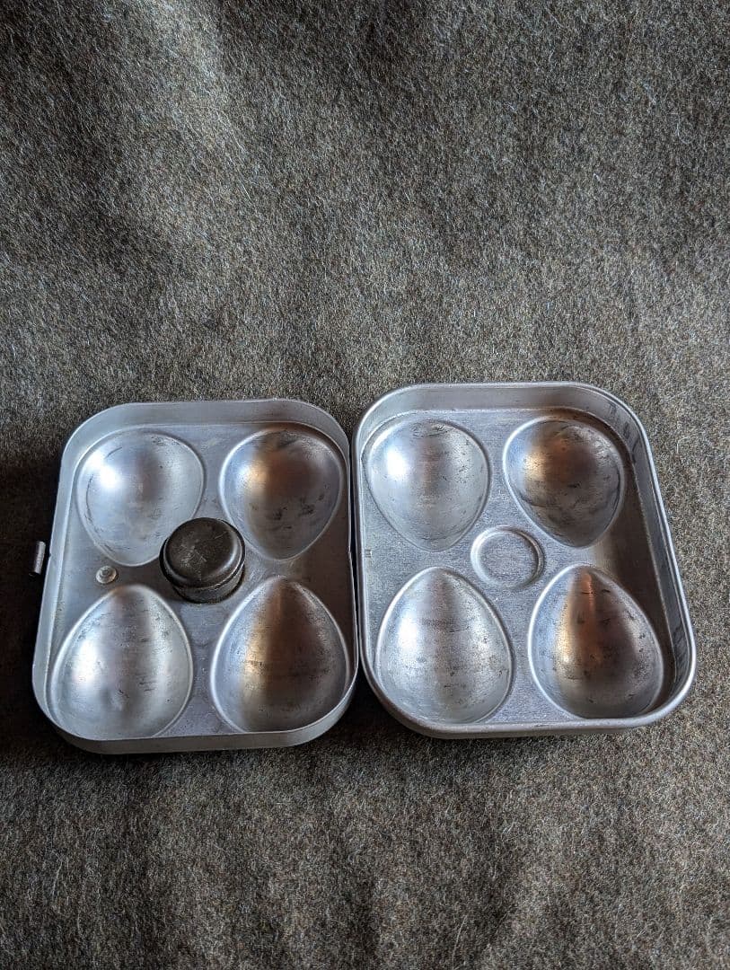 [アンティーク]　LE GRAND TETRAS 卵ケース 4個用