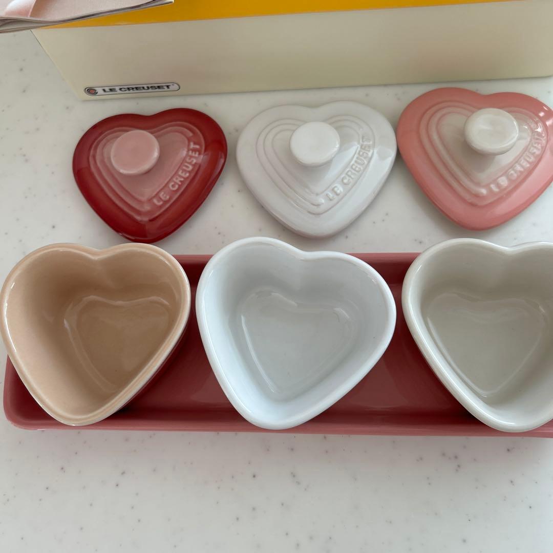 新品未使用ル・クルーゼ ピンク ハート 3個セット - メルカリ