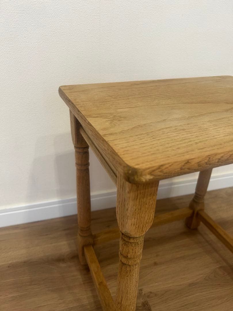 ビンテージ　サイドテーブル 花台 ベッドサイドテーブル　剥離　中