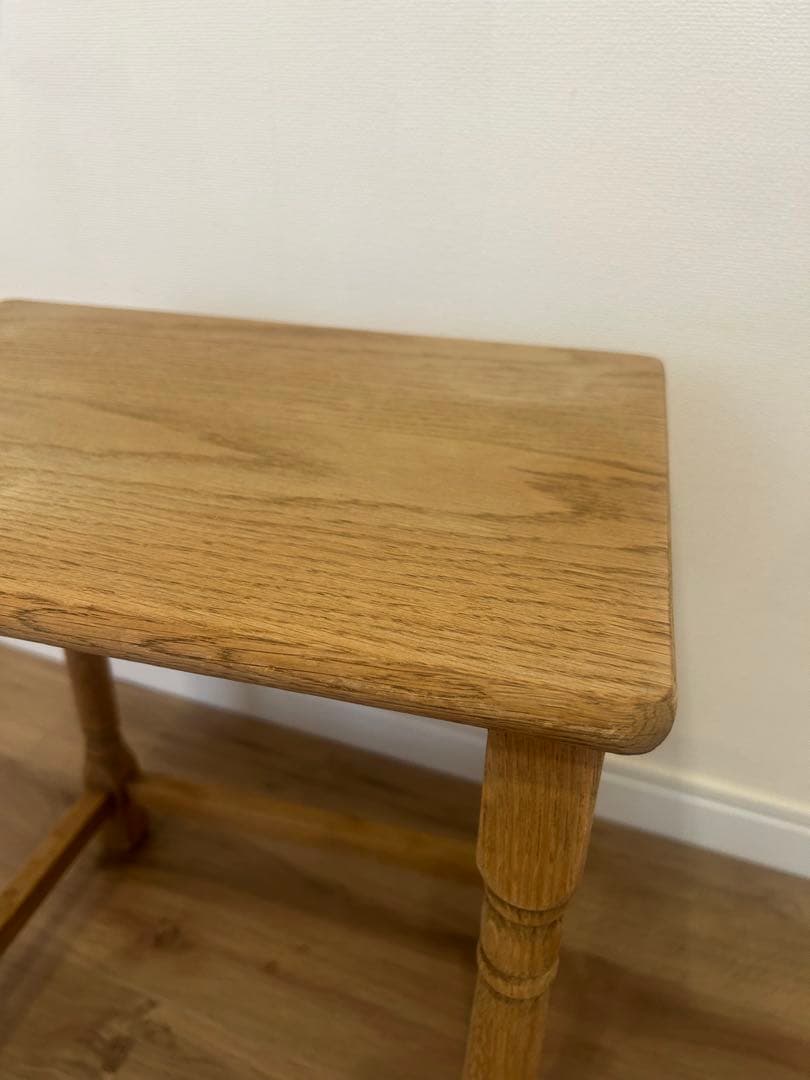 ビンテージ　サイドテーブル 花台 ベッドサイドテーブル　剥離　中