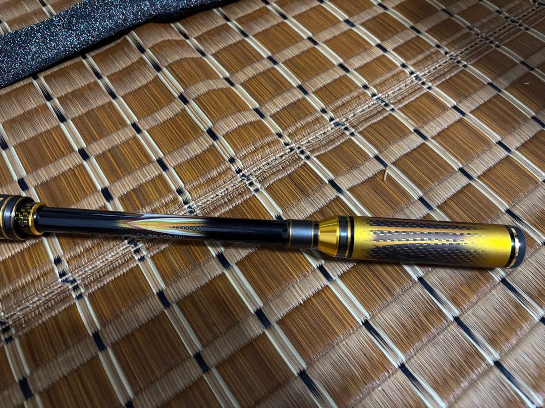 【極美品】ダイワ　24 トーナメント　MH-53