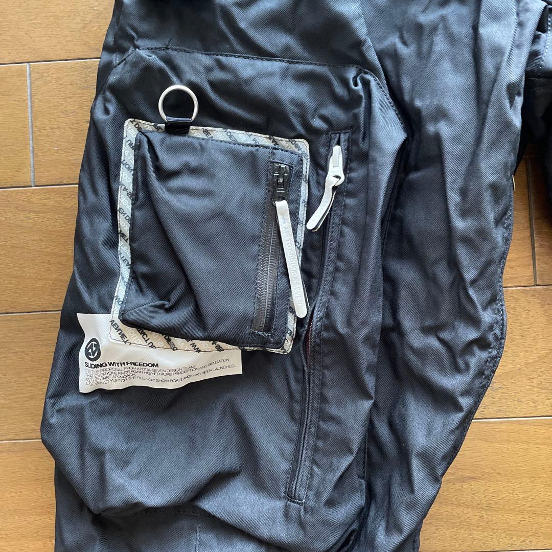 スノーボードパンツ　ブラック