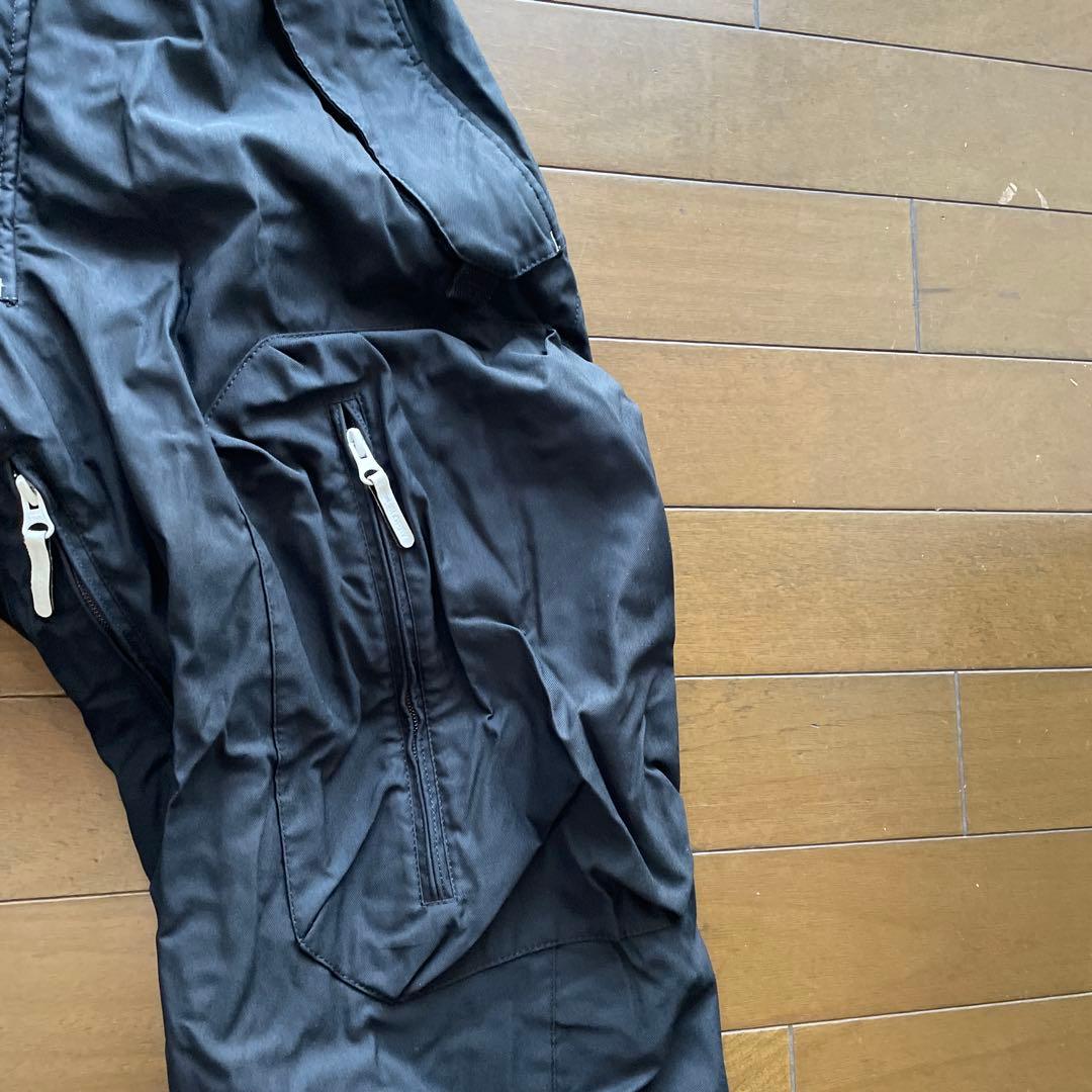 スノーボードパンツ　ブラック