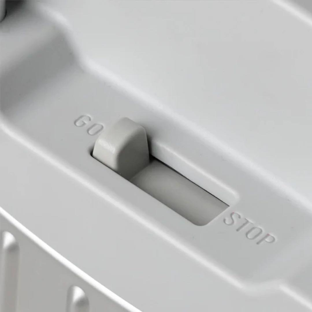 イノベーター アルミスーツケース シルバー INV5811STP キャリーケース