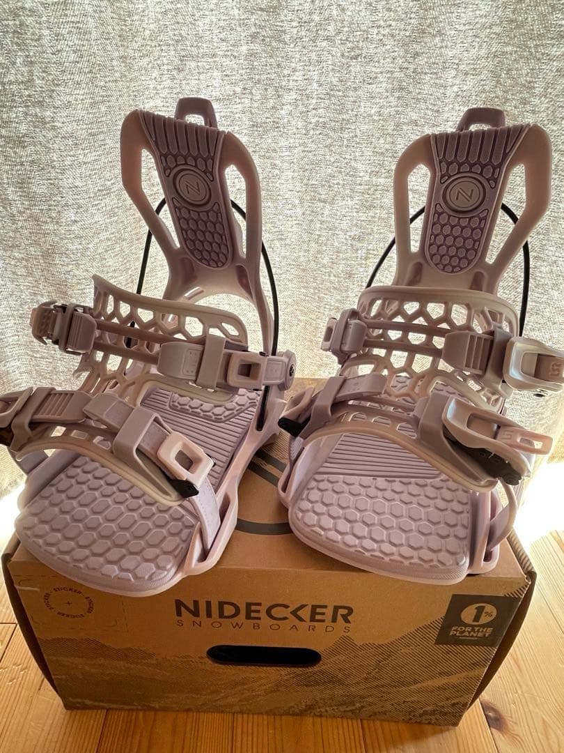 ナイデッカー　フェニックス　24-25モデル