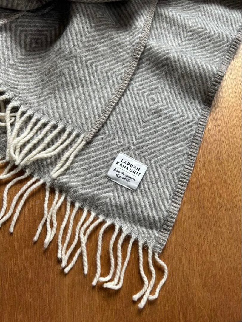 【LAPUAN KANKURIT】 ビッグストール／グレー／ポケット付き