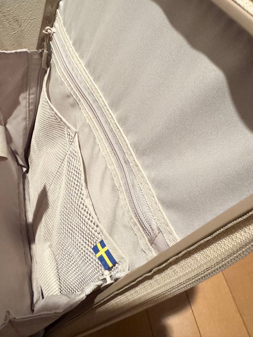 イノベータ　Innovator スーツケース　キャリーケース　カフェラテ　38L