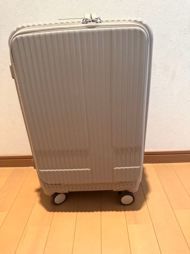 イノベータ　Innovator スーツケース　キャリーケース　カフェラテ　38L