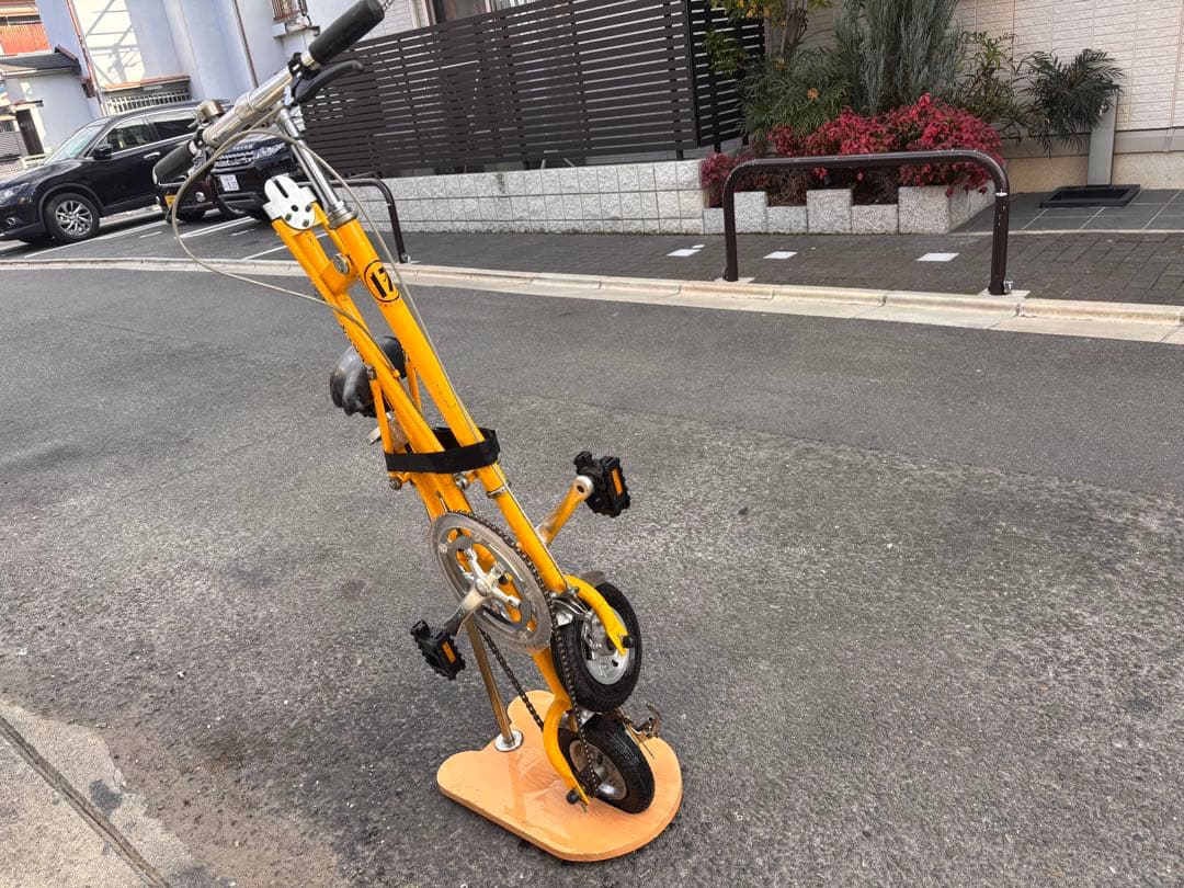 エクスウォーカーEXWALKER 折りたたみ自転車 イエロー　スタンド付き