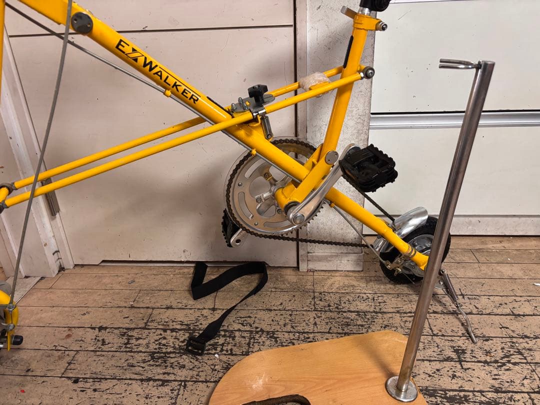 エクスウォーカーEXWALKER 折りたたみ自転車 イエロー　スタンド付き