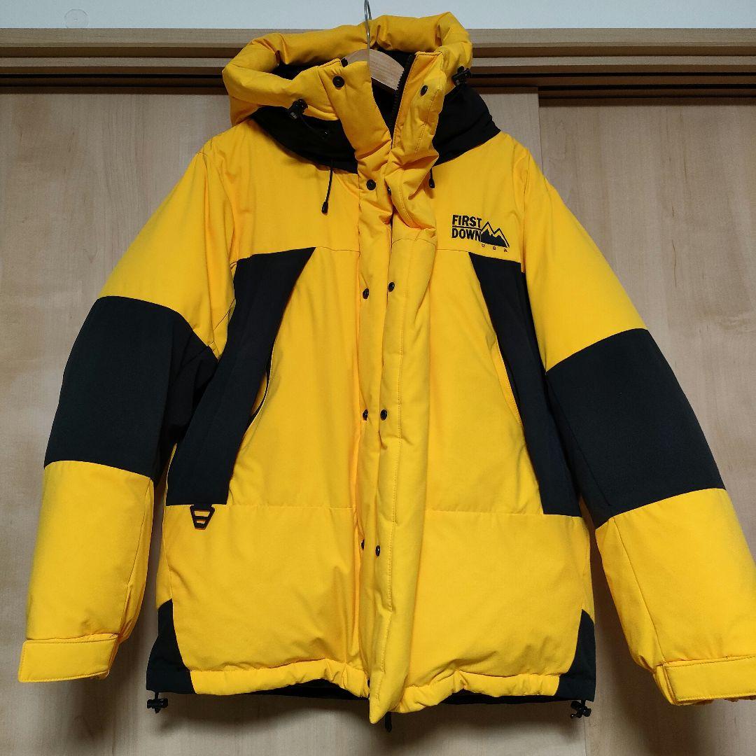 first down フリークスストア別注パネルダウン　イエローМサイズ