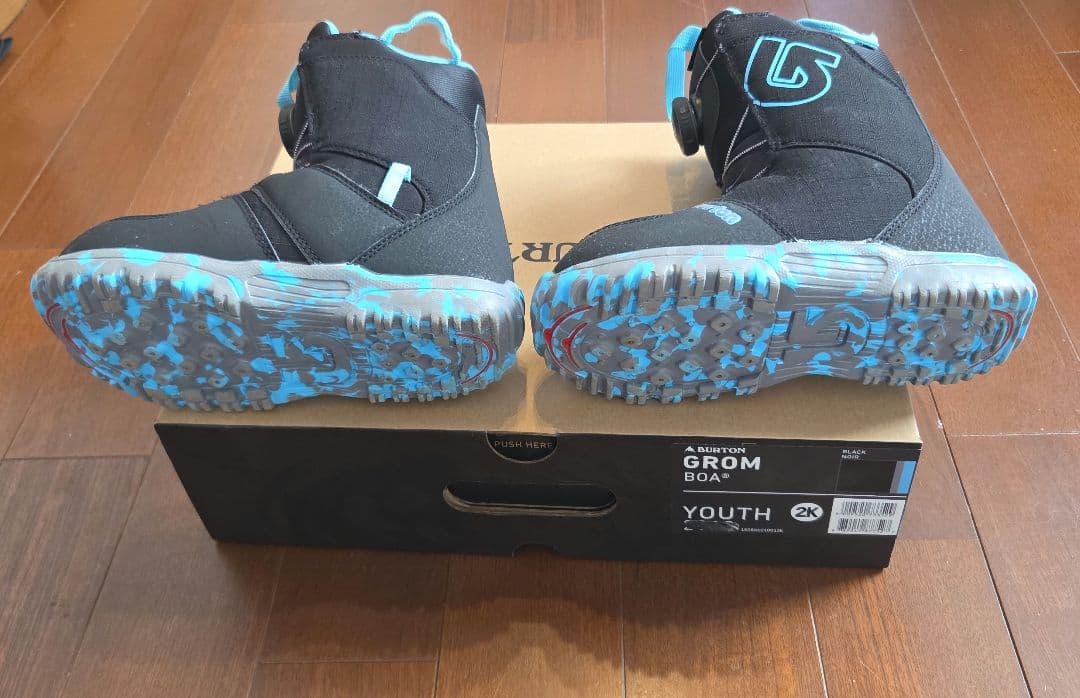 子供用GROMBOAスノーボードブーツ 2KBURTON バートン