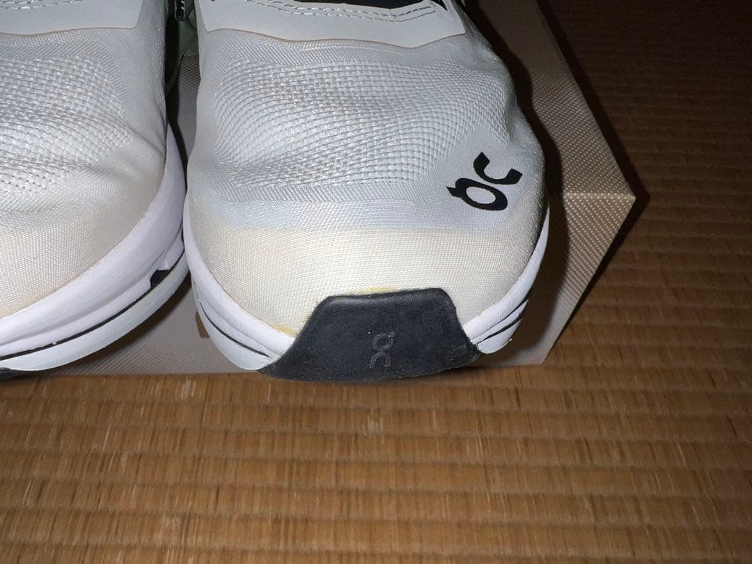 On クラウドブームエコー　28センチ