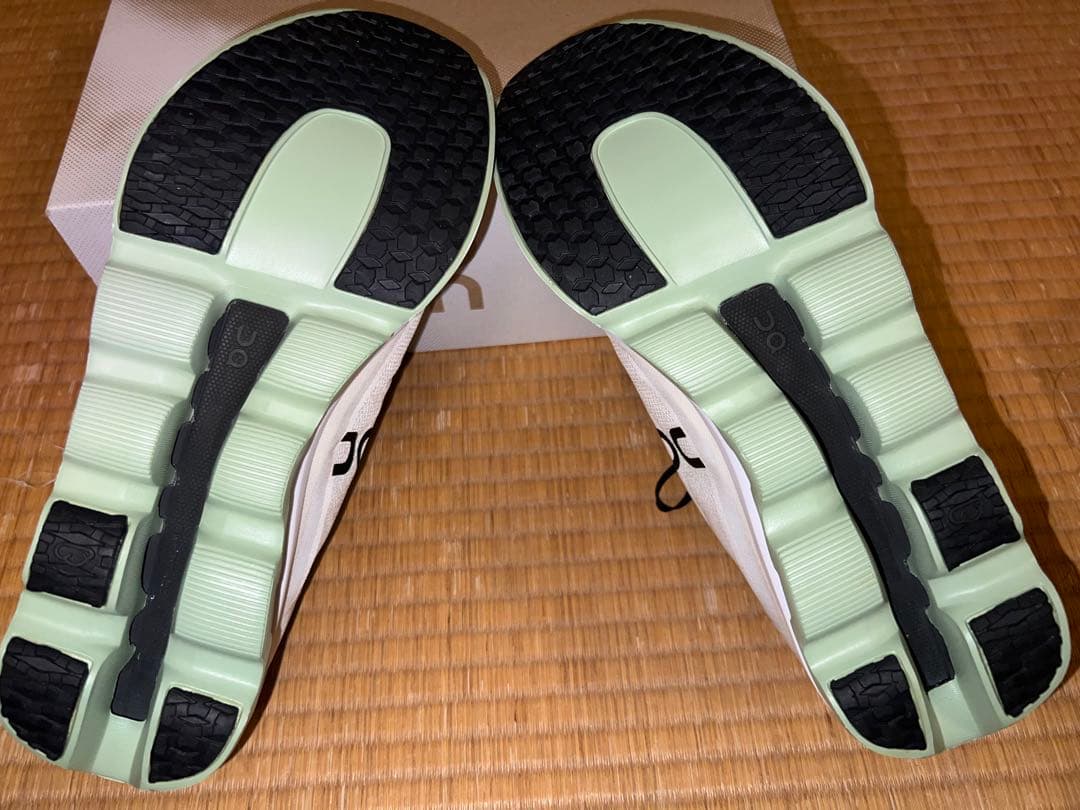 On クラウドブームエコー　28センチ