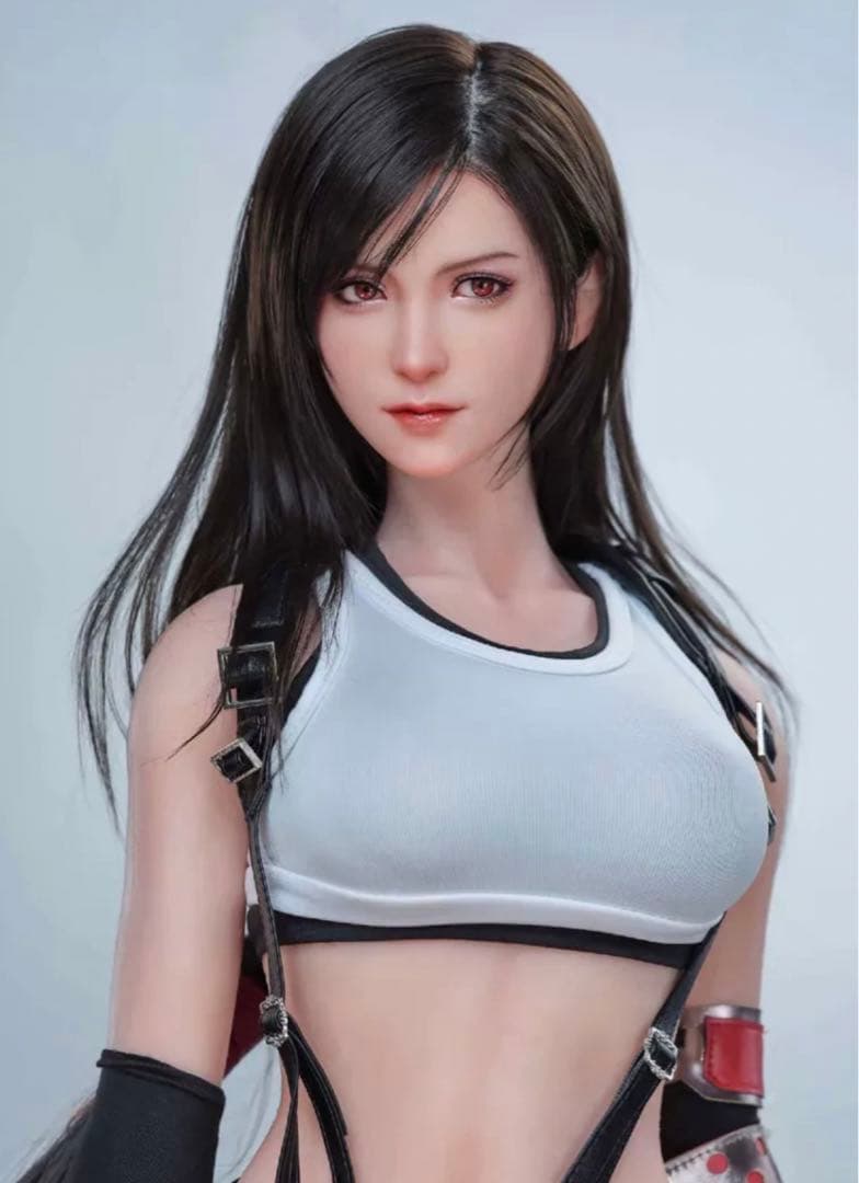 ティファ・ロックハート １／3 ファイナル ファンタジーVII 可動フィギュア