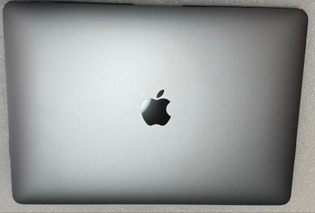 Apple MacBook Air M1 2020 箱なし　収納バック付き