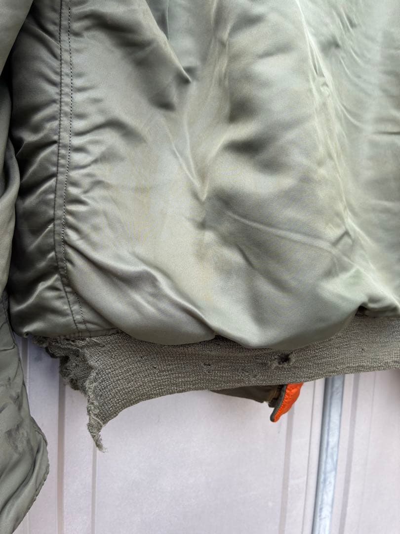 K*N様 60s ma-1米軍実物　ALPHA Mサイズ　1968 袖リブ欠損