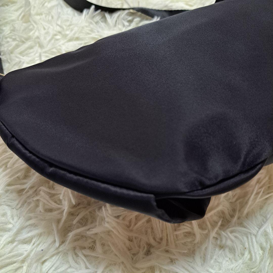 【美品】【TOCCA】撥水RIBBON KNOT ボディバッグ