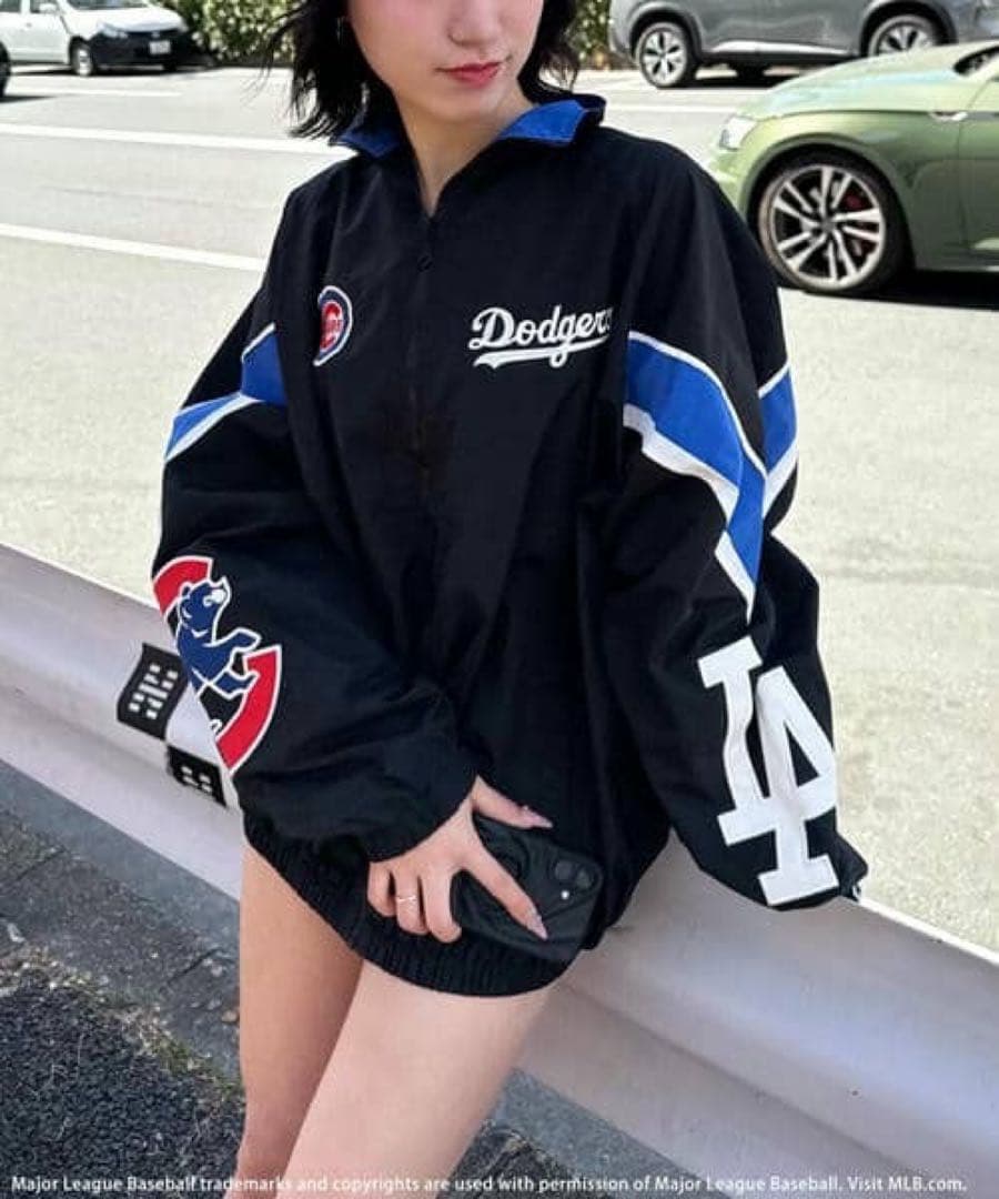 明日迄値下げ　MLB TOKYO SERIES 2025 配色ナイロンジャケット