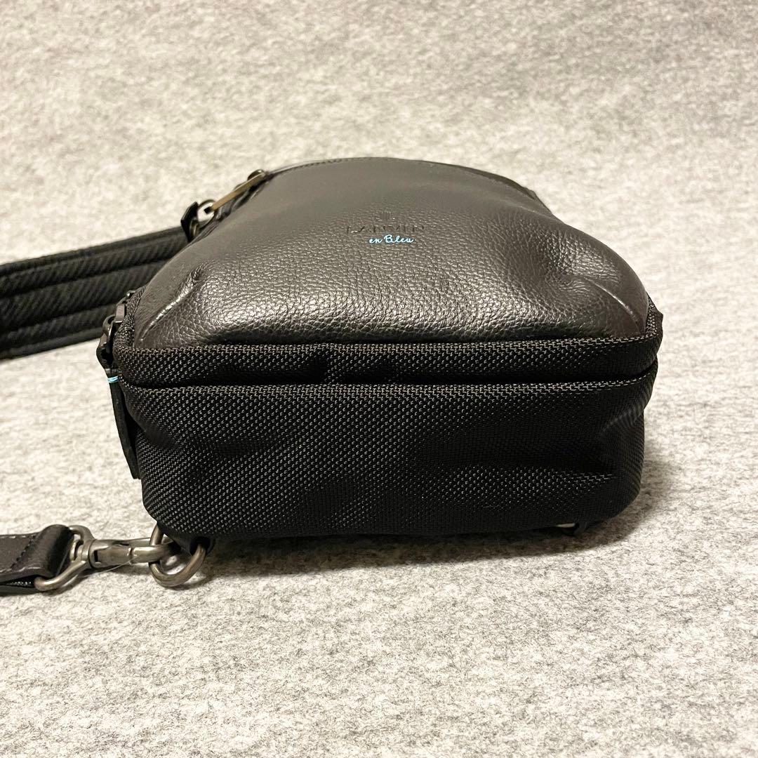 【未使用級】　ランバンオンブルー　ボディバッグ　レザー×ナイロン　黒