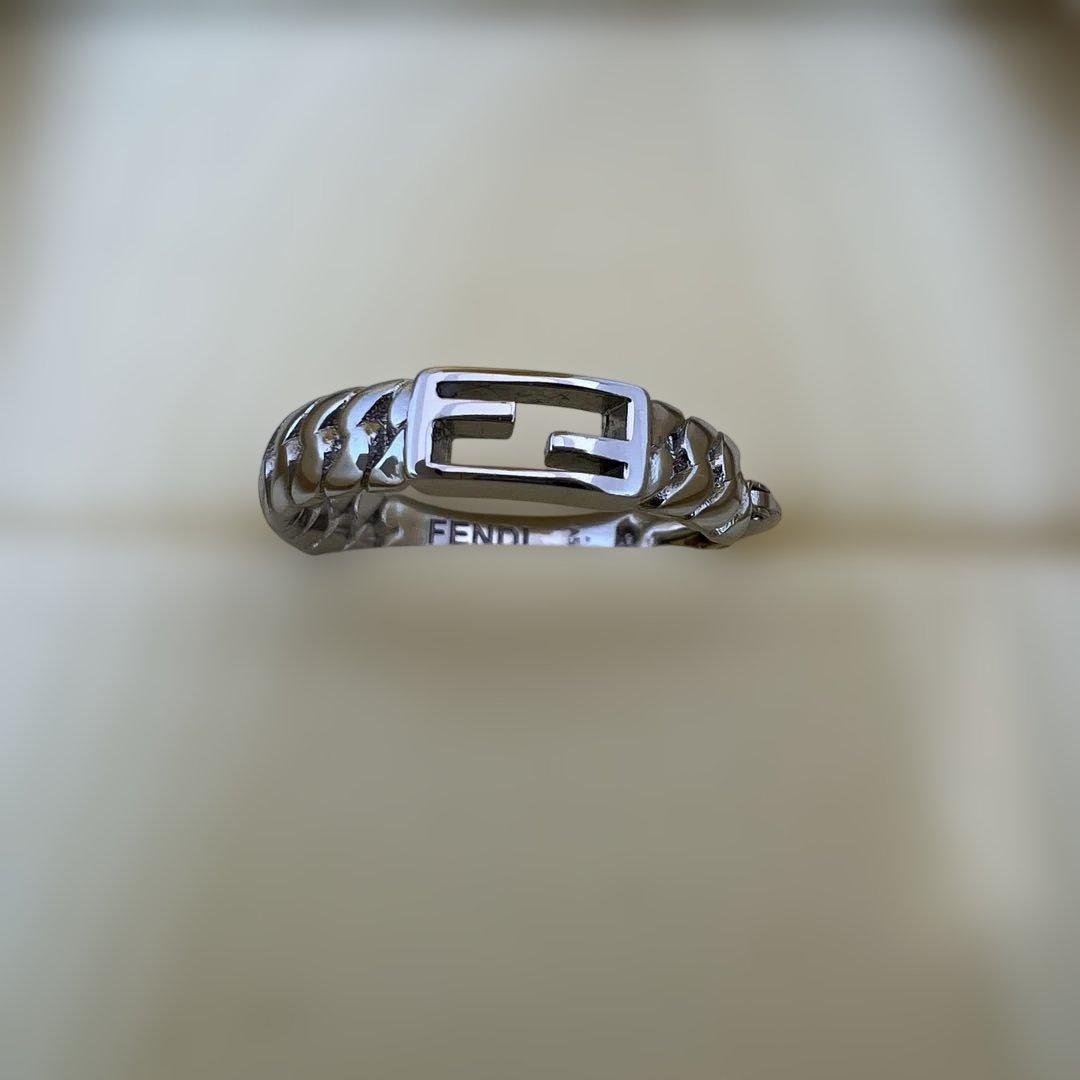 【美品】FENDIピアス ✴︎片耳