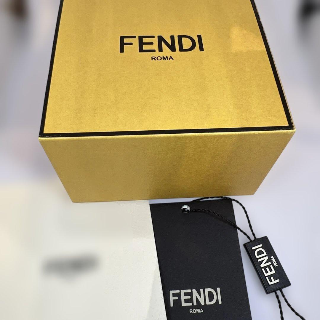 【美品】FENDIピアス ✴︎片耳