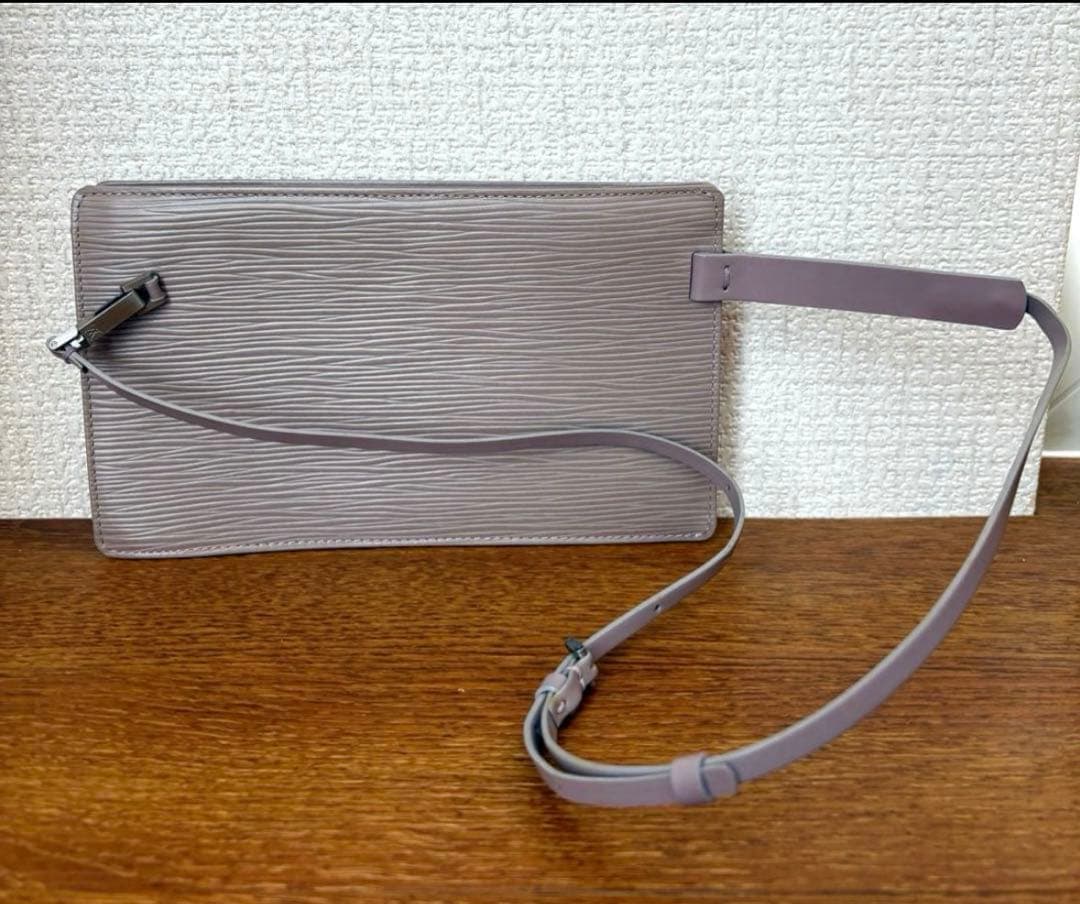 LOUIS VUITTON ウエストポーチ　エピ　ロシェル　M5292B