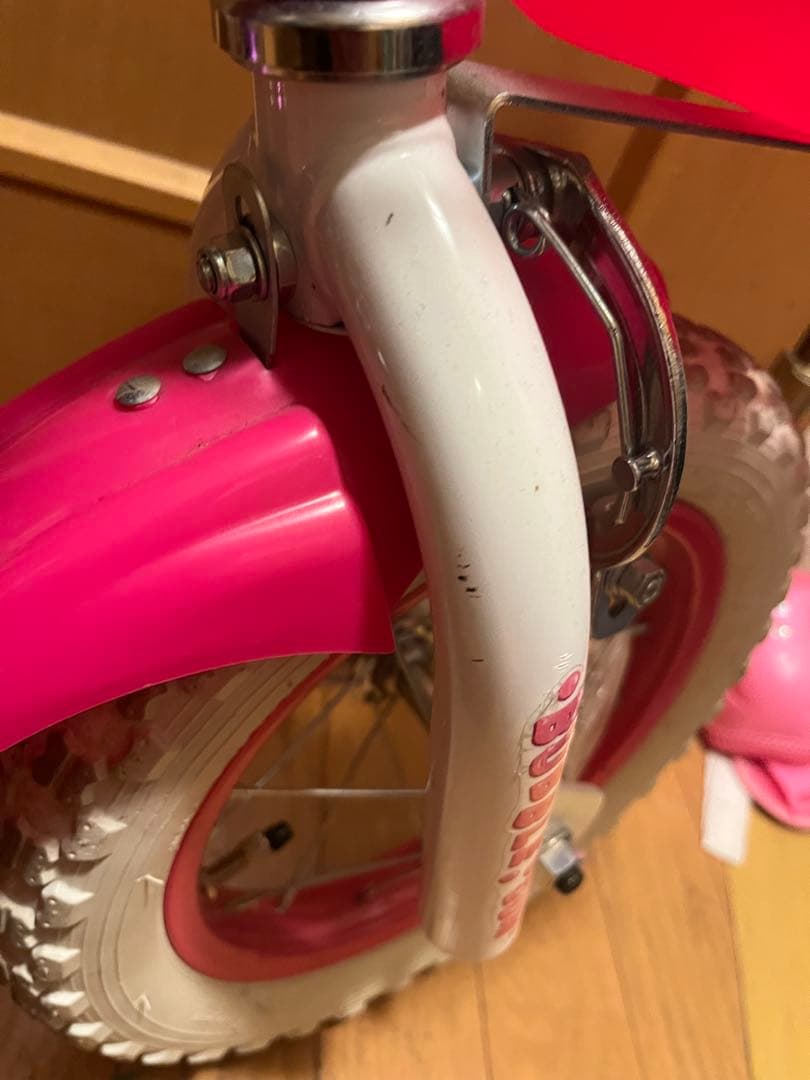 14インチ自転車　補助輪付き