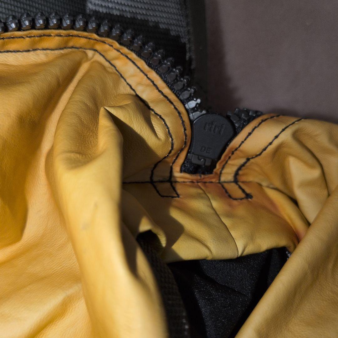 PRADA プラダ 黒 ナイロン ショルダーバッグ