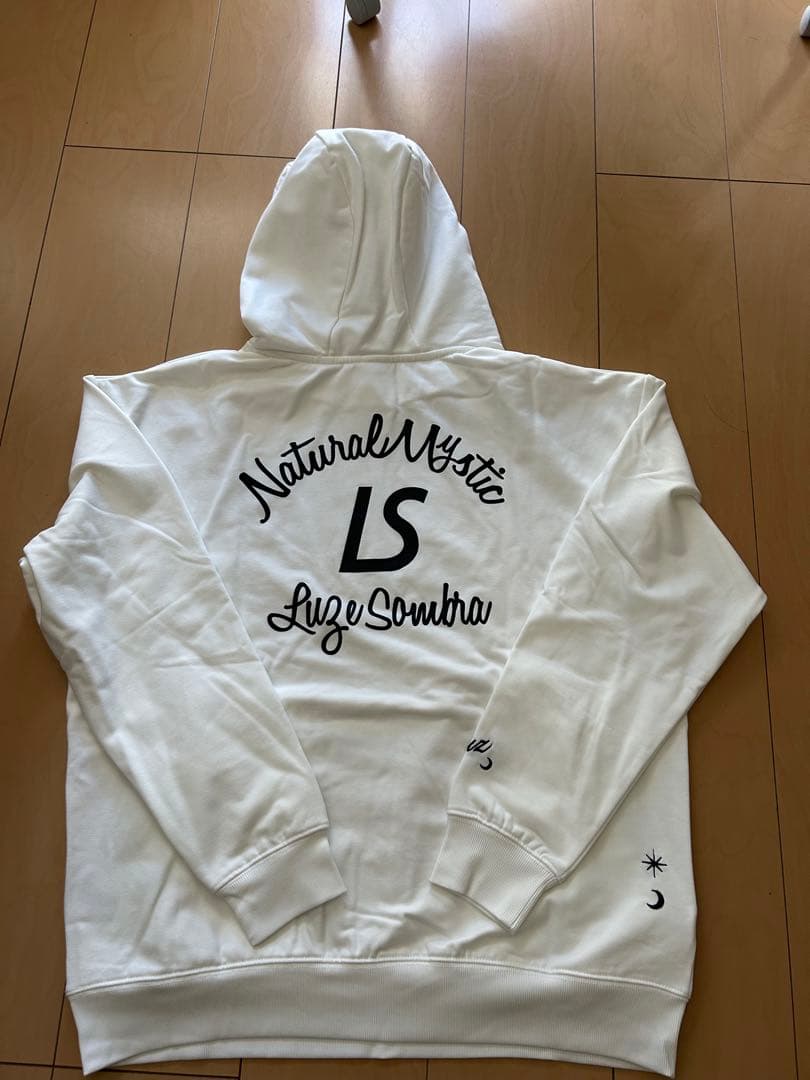 ルースイソンブラ　パーカーSサイズ