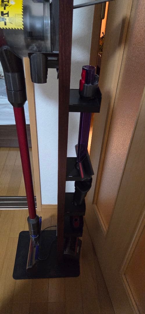 Dyson V8 Slim Fluffy (SV10K系) +スタ ンド付き