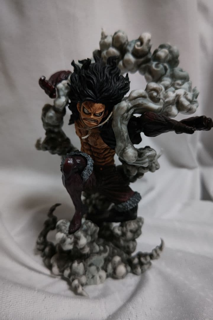 ワンピース 白ひげ胸像 スネイクマン フィギュア - メルカリ