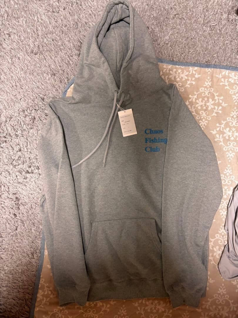 Chaos Fishing Club フード付きパーカー グレー
