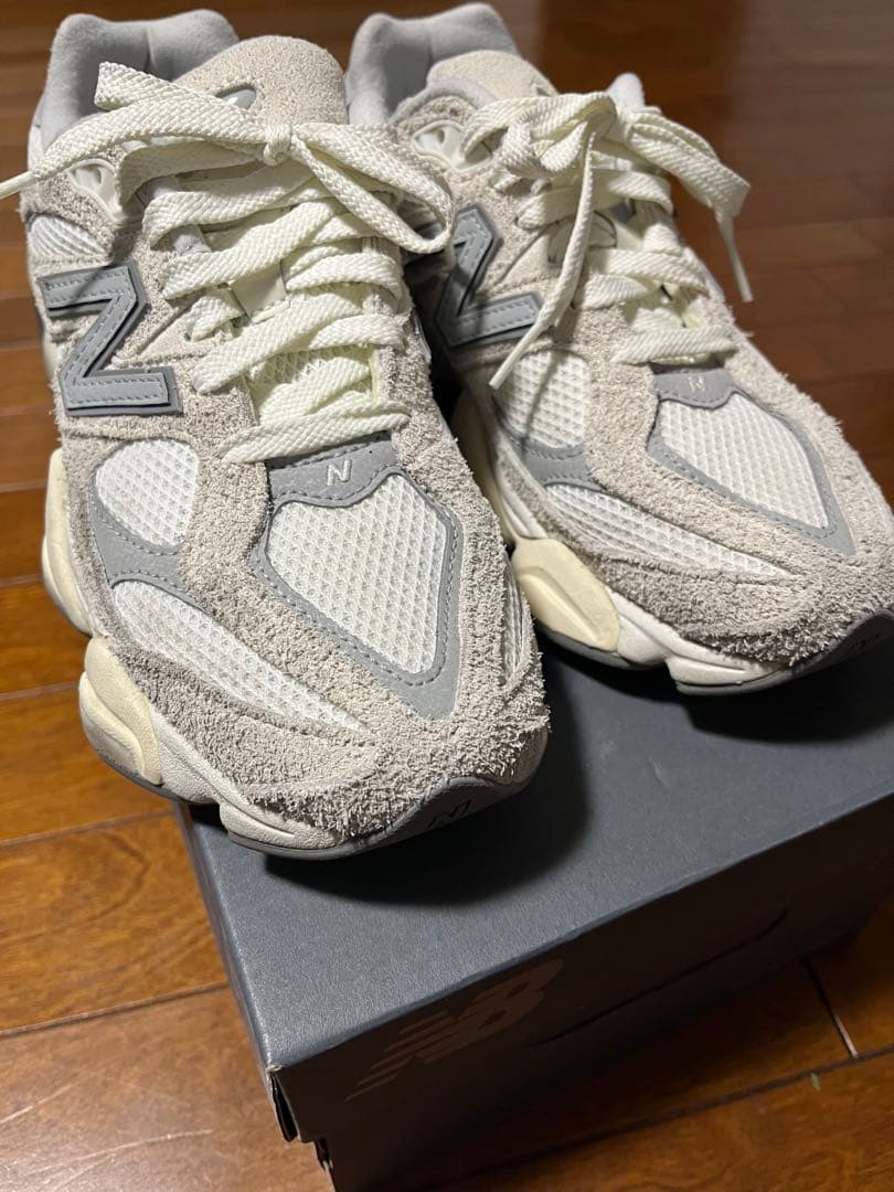 New Balance 9060 HSC ホワイト/グレー 24.5cm