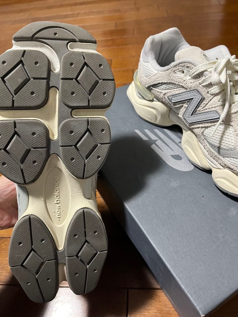 New Balance 9060 HSC ホワイト/グレー 24.5cm