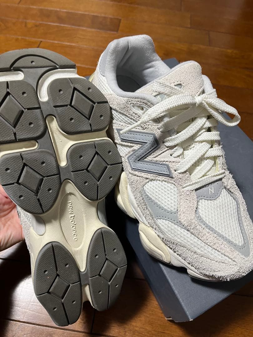 New Balance 9060 HSC ホワイト/グレー 24.5cm
