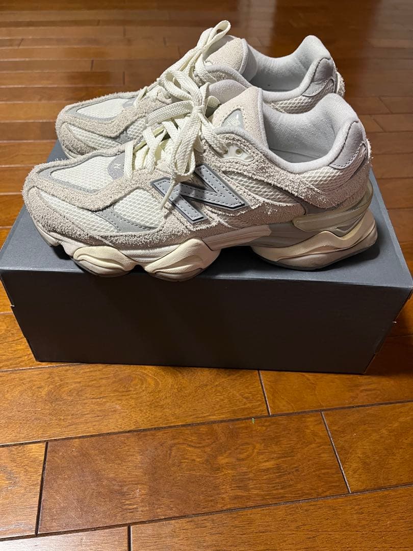 New Balance 9060 HSC ホワイト/グレー 24.5cm