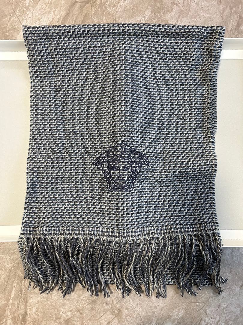 新品/未使用】GIANNI VERSACE ヴェルサーチ メデューサ マフラー