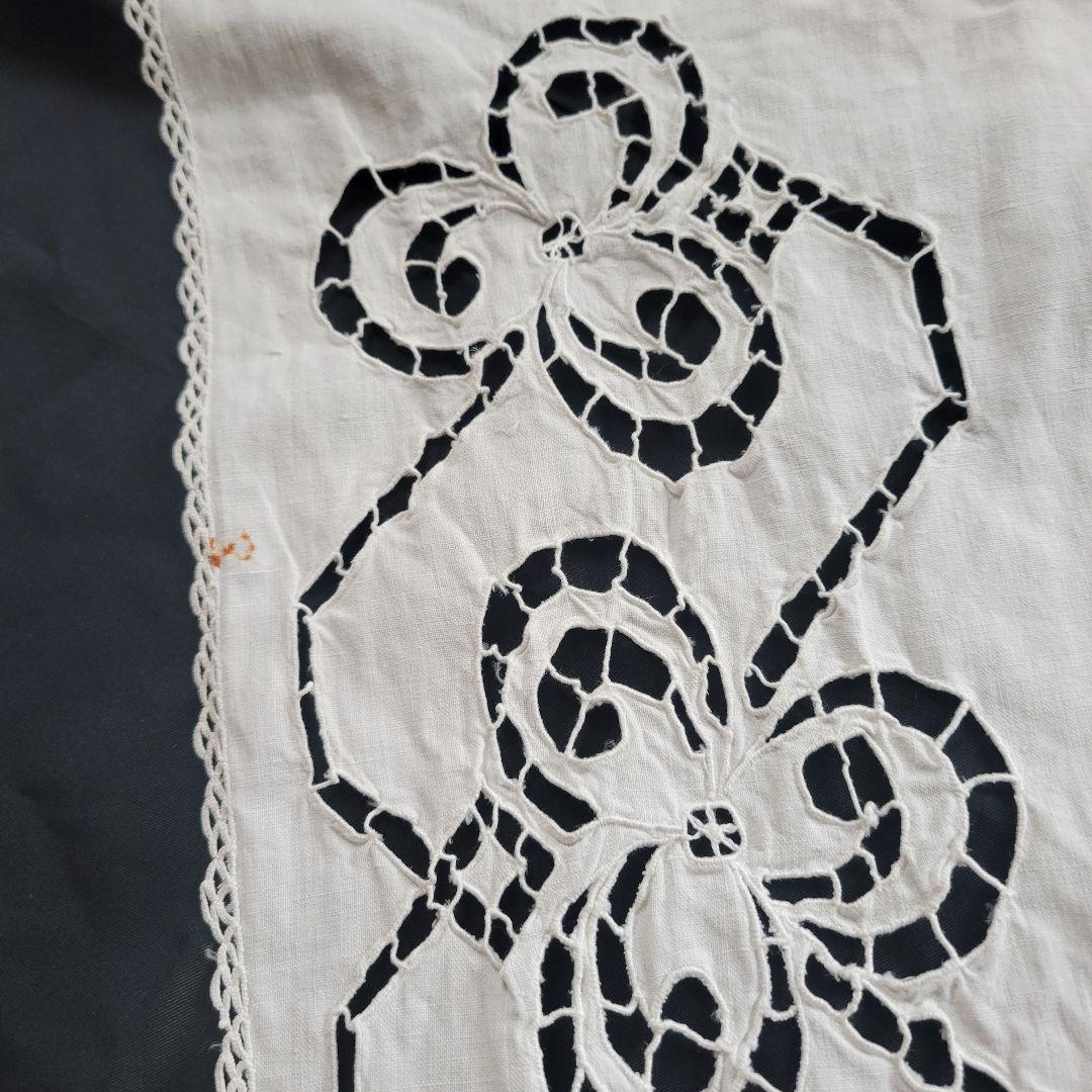 フランス　アンティーク　カットワーク　ホワイト刺繍