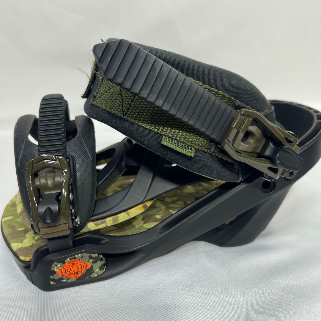美品　SALOMON　BINDING スノボ　ビンディング　迷彩