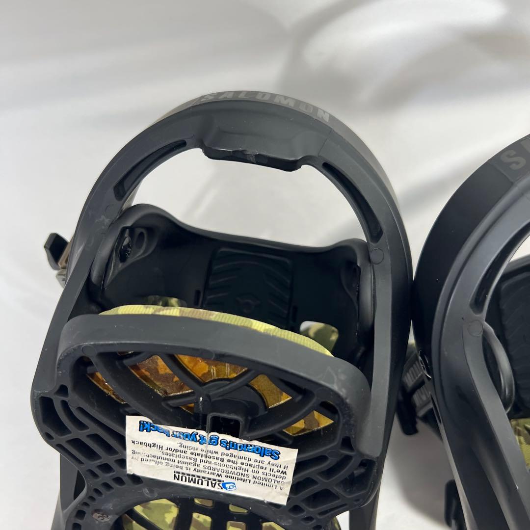 美品　SALOMON　BINDING スノボ　ビンディング　迷彩