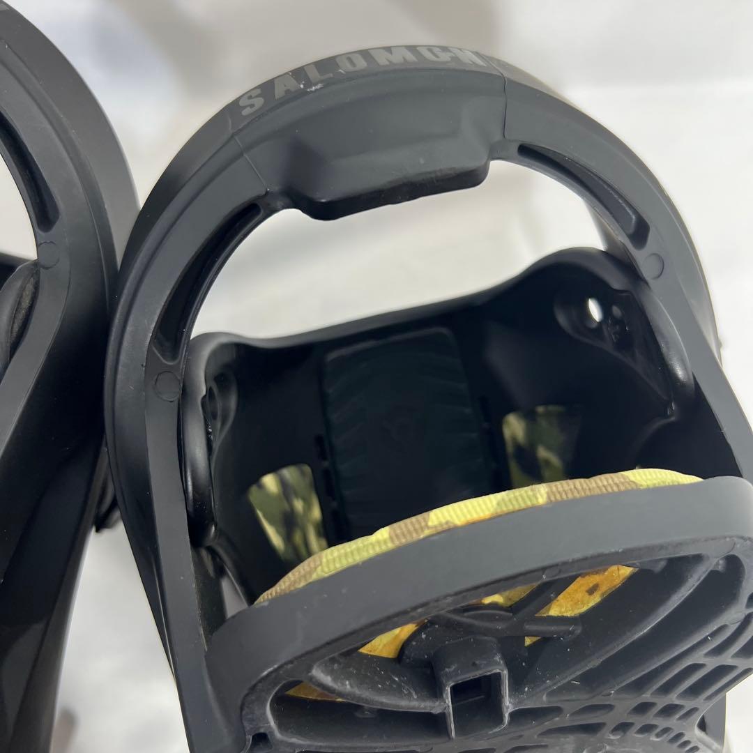 美品　SALOMON　BINDING スノボ　ビンディング　迷彩
