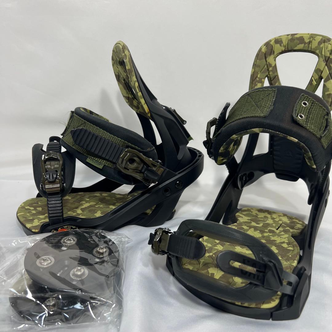 美品　SALOMON　BINDING スノボ　ビンディング　迷彩
