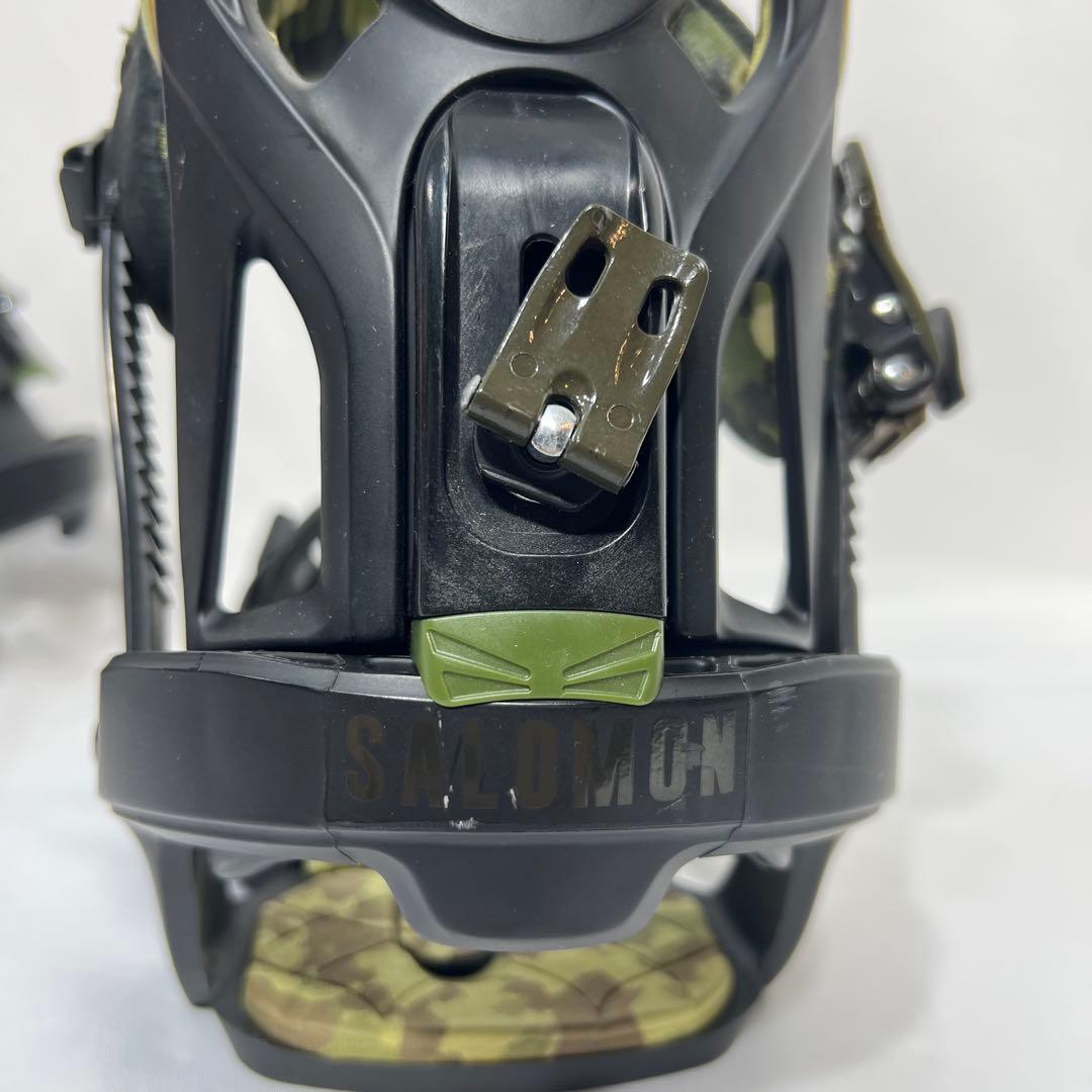 美品　SALOMON　BINDING スノボ　ビンディング　迷彩