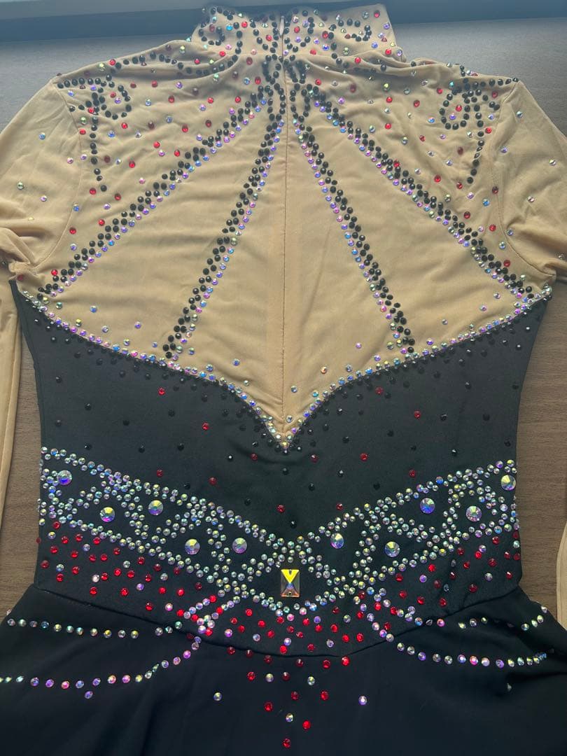 大会　衣装　キラキラ