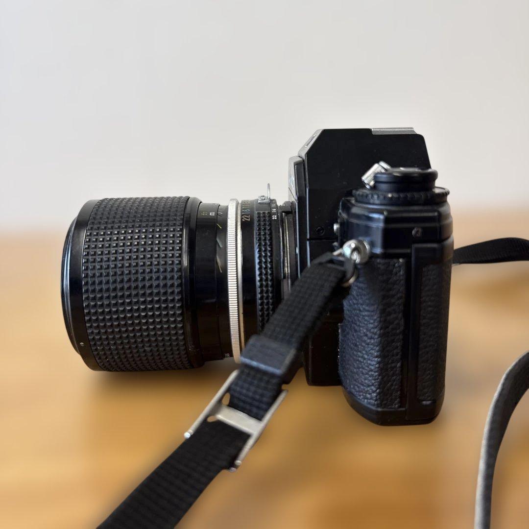 Nikon EM フィルム一眼レフカメラ レンズ付き